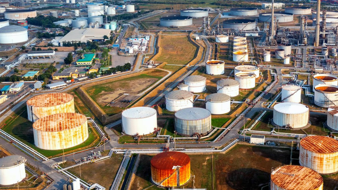 Global Petroleum Storage Terminal in Houston and Rotterdam